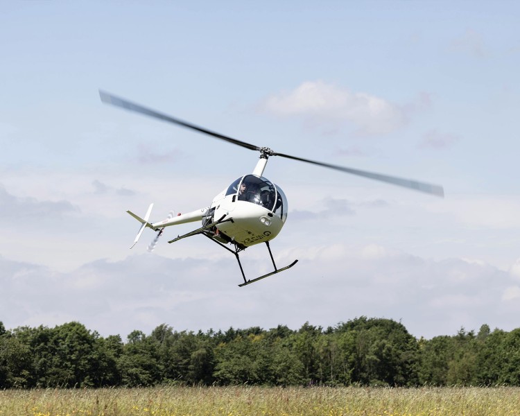 Helicopter R22 Flying Trial Flying Lessons – Robinson R22 Trial Lesson - Helijet Aviation