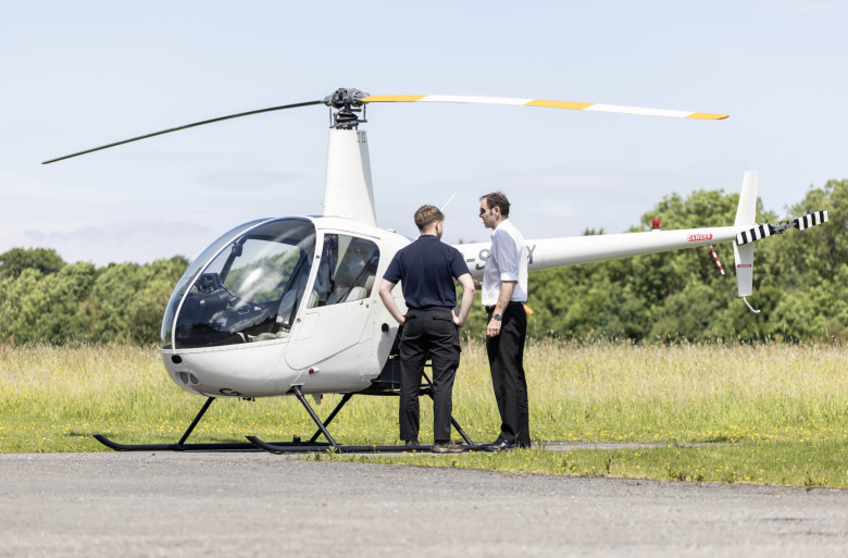 Robinson-R22-Photography-by-Status-Photography-Helijet_0023_003A4674